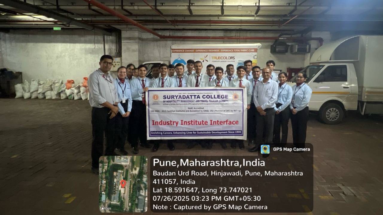 SCHMTT Students Gain Industry Exposure at Trucolors Laundry_3