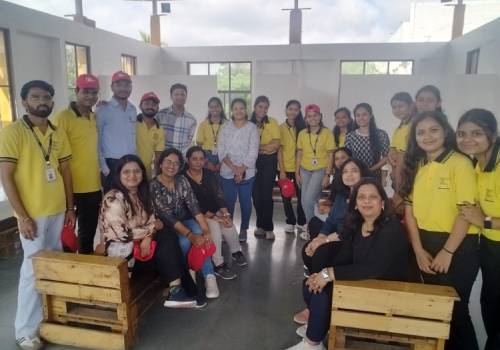 Students & Faculties after mocktail experience and Mazzana tasting