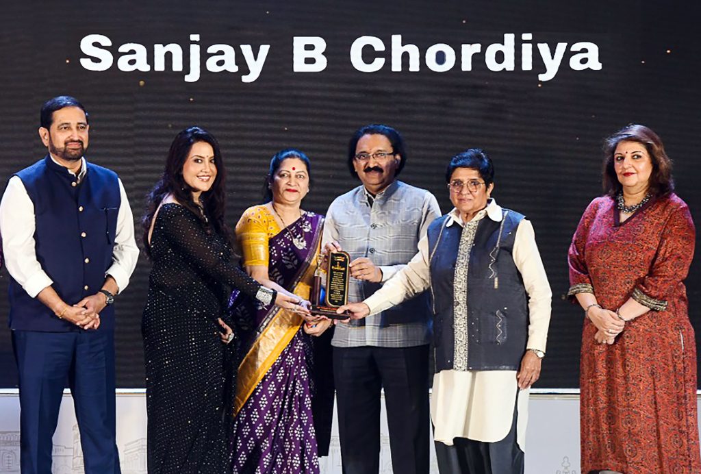 Prof. Dr. Sanjay B. Chordiya Wins 'Iconic Punekar Award 2025'