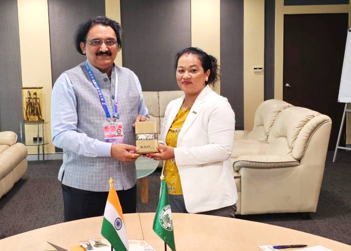 Felicitation of Distinguished persons in Kunming & Bangkok