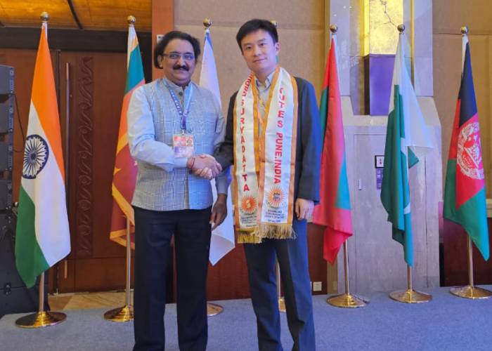 Networking with Distinguished persons in Kunming, China