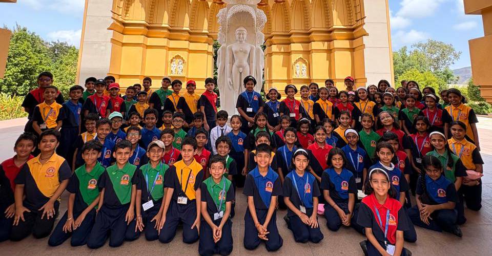 SNS - Students Explore