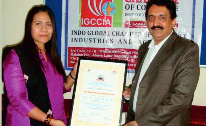 Prof. Dr. Sanjay B. Chordiya Honoured with Indo Global Best Dean Academics Award 2013