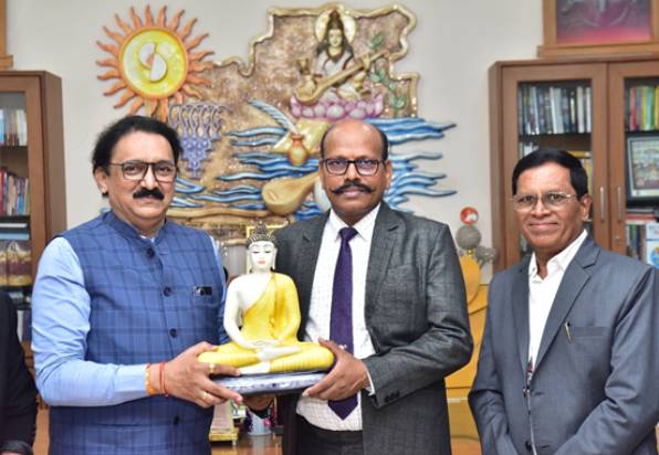 Bombay High Court Judge Justice Sanjay A. Deshmukh Visits Suryadatta Law College