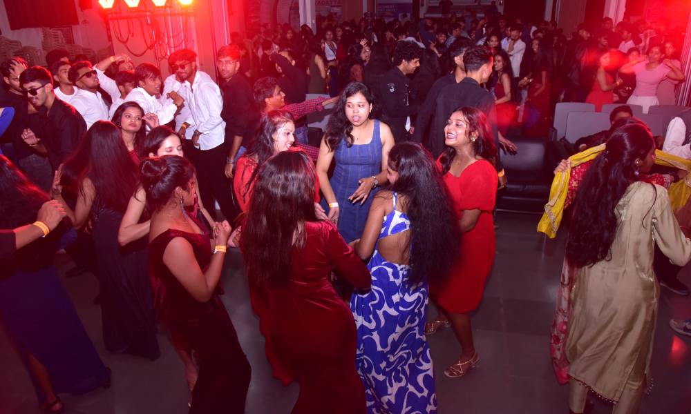 MBA, MCA, BBA and BCA students celebrating Freshers Fiesta 2026 at Suryadatta.